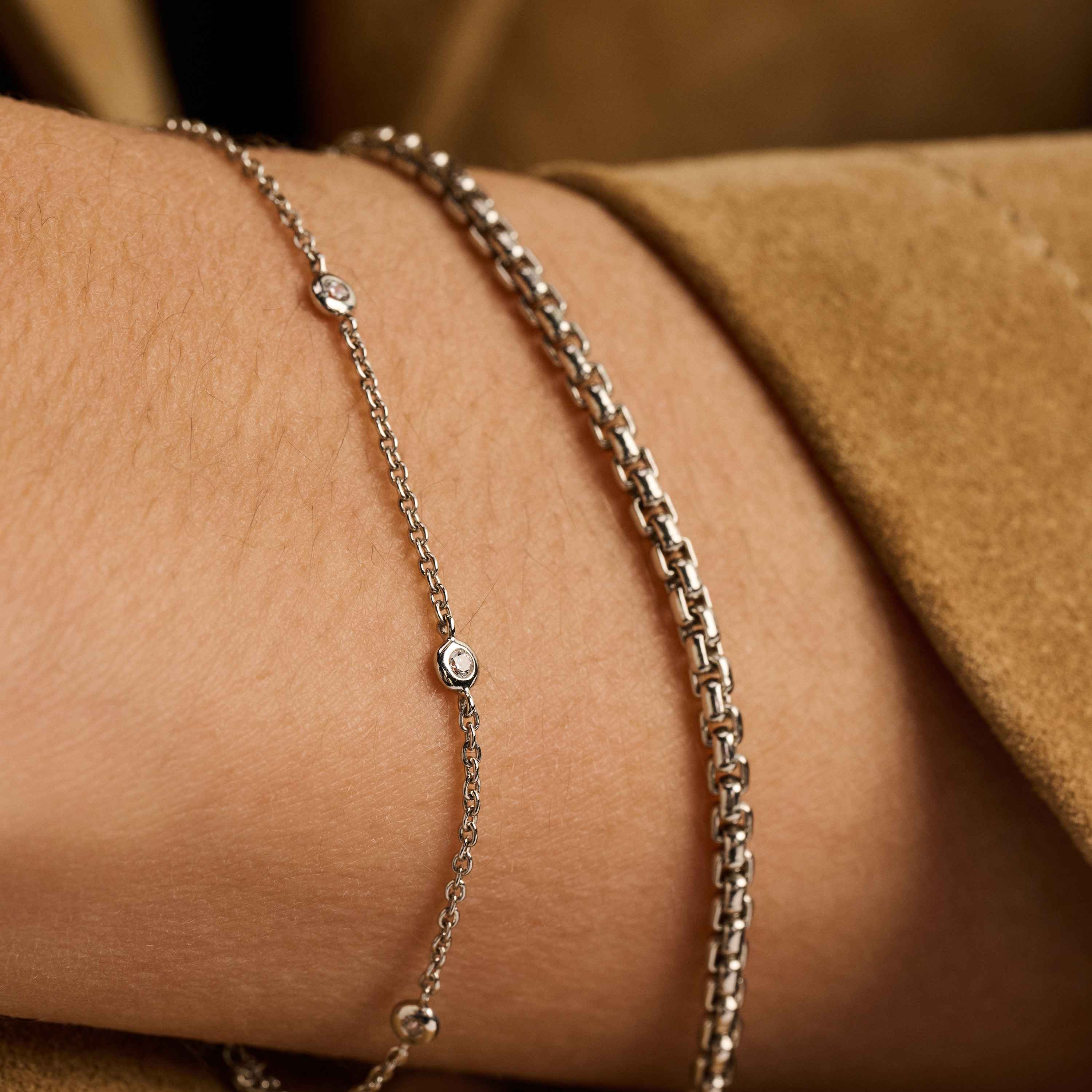 Classic Box Chain Armband - Image 9