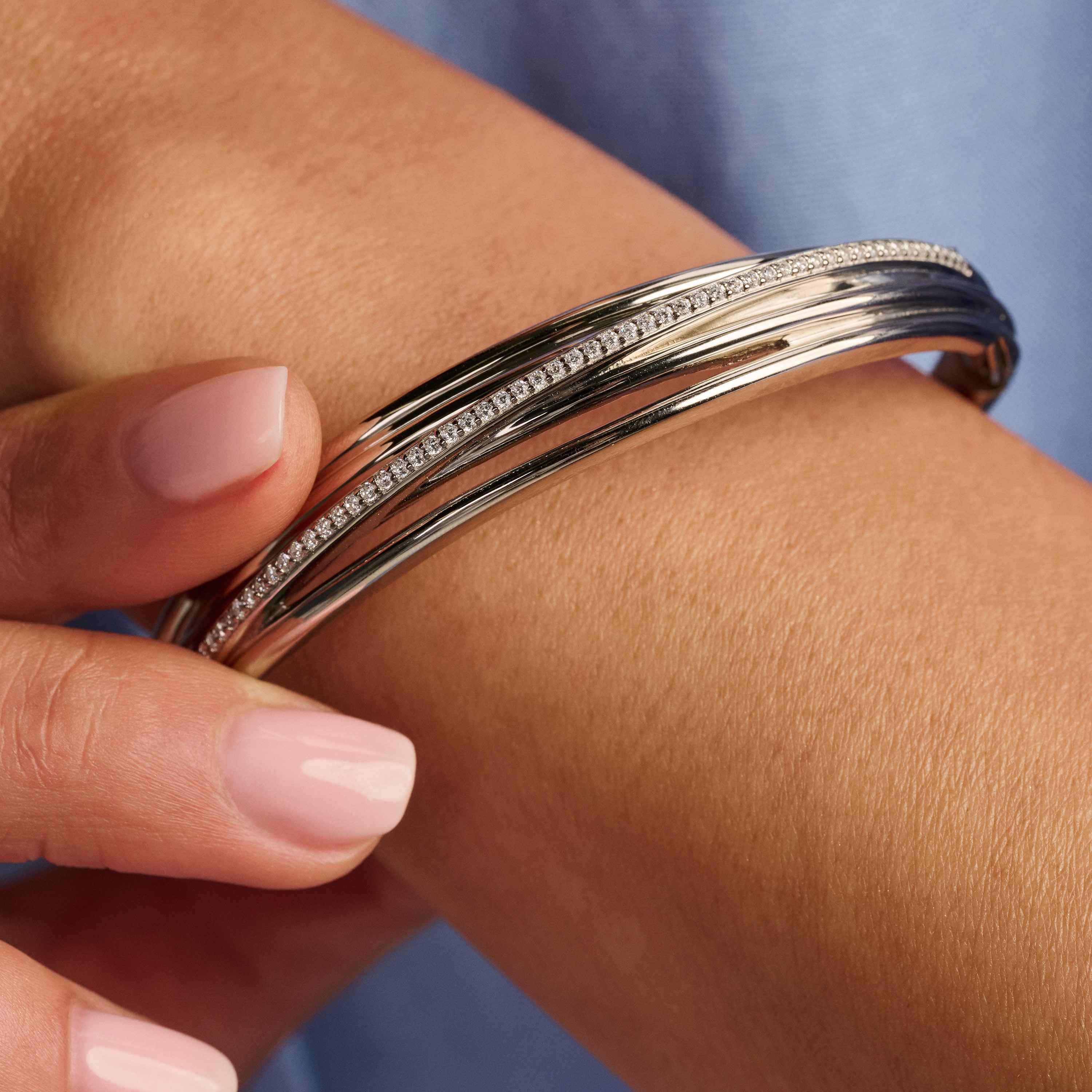 Zirkonia Crossover Bangle - Image 7