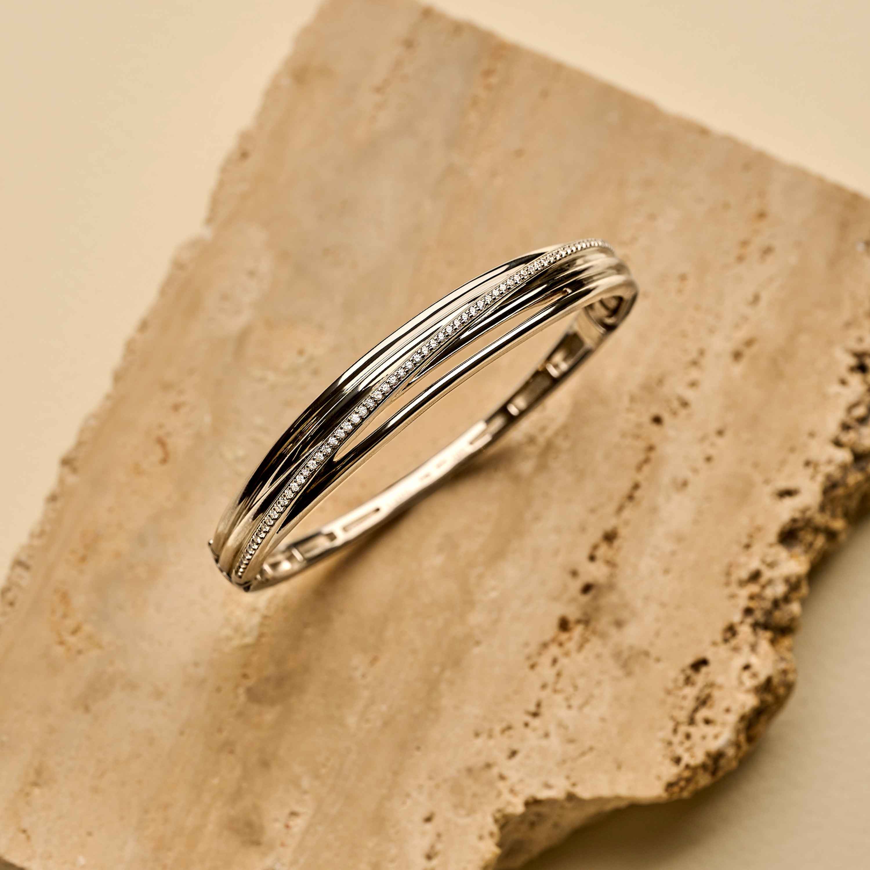 Zirkonia Crossover Bangle - Image 8