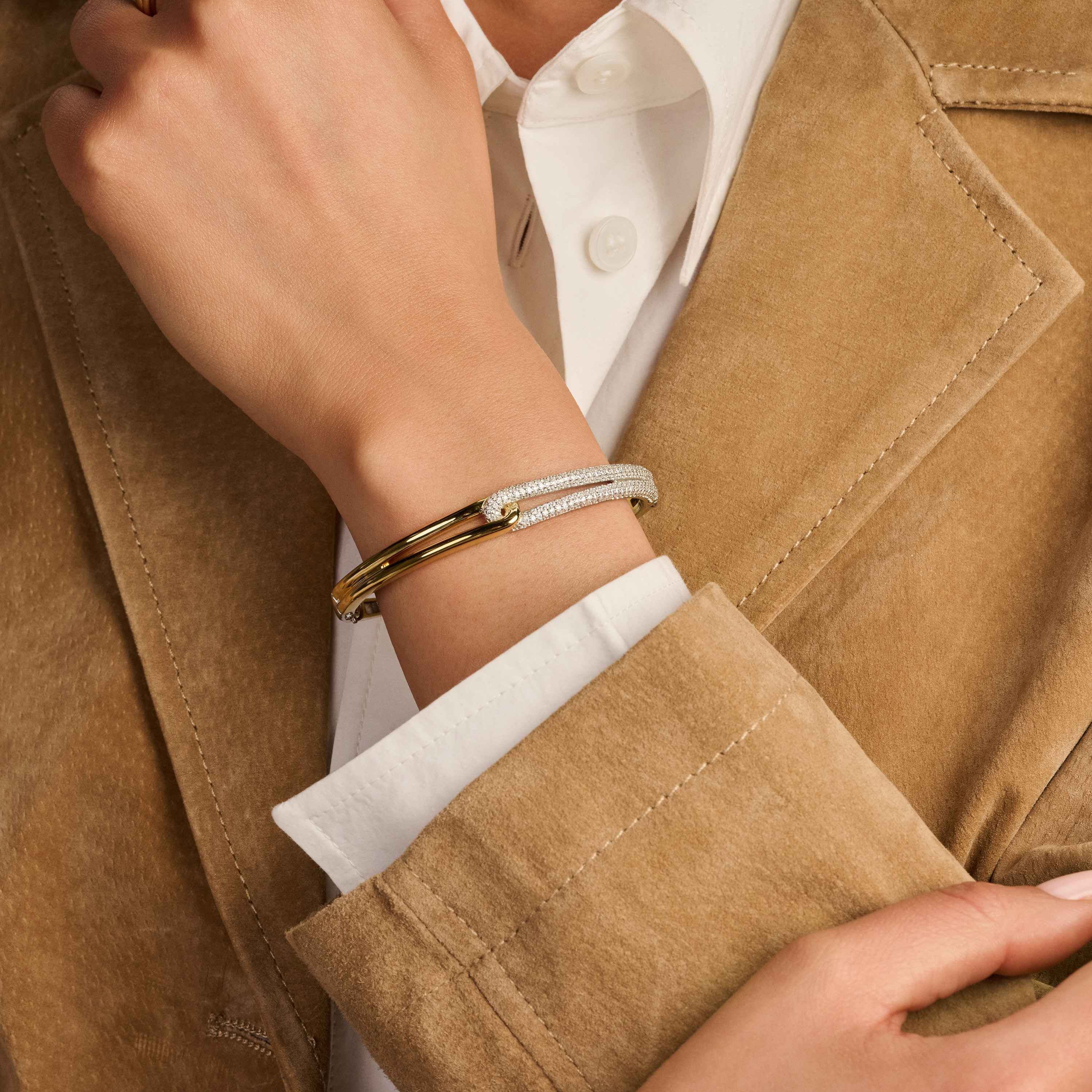 Zirkonia Connected Bangle - Image 7