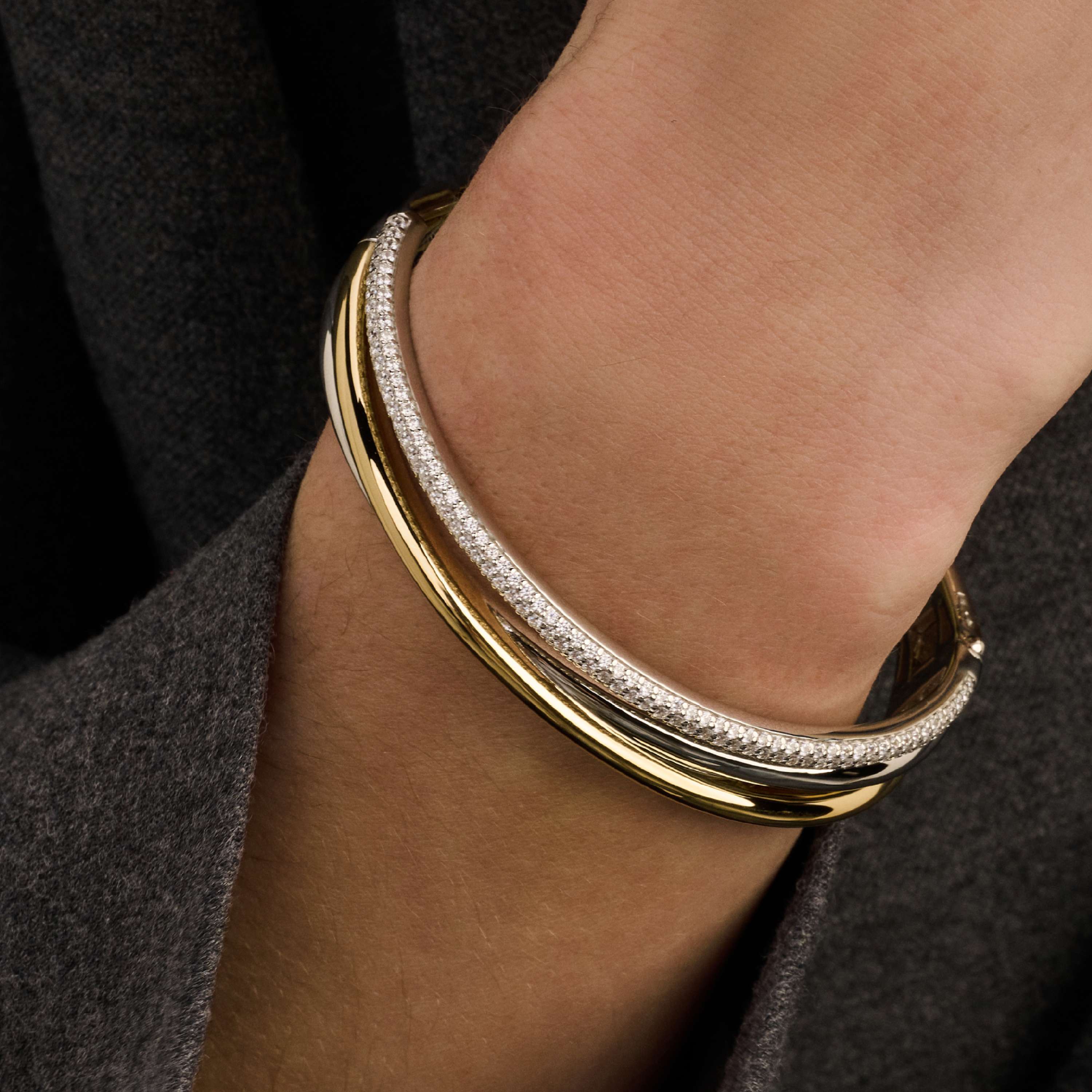 Zirkonia Structure Bangle - Image 7