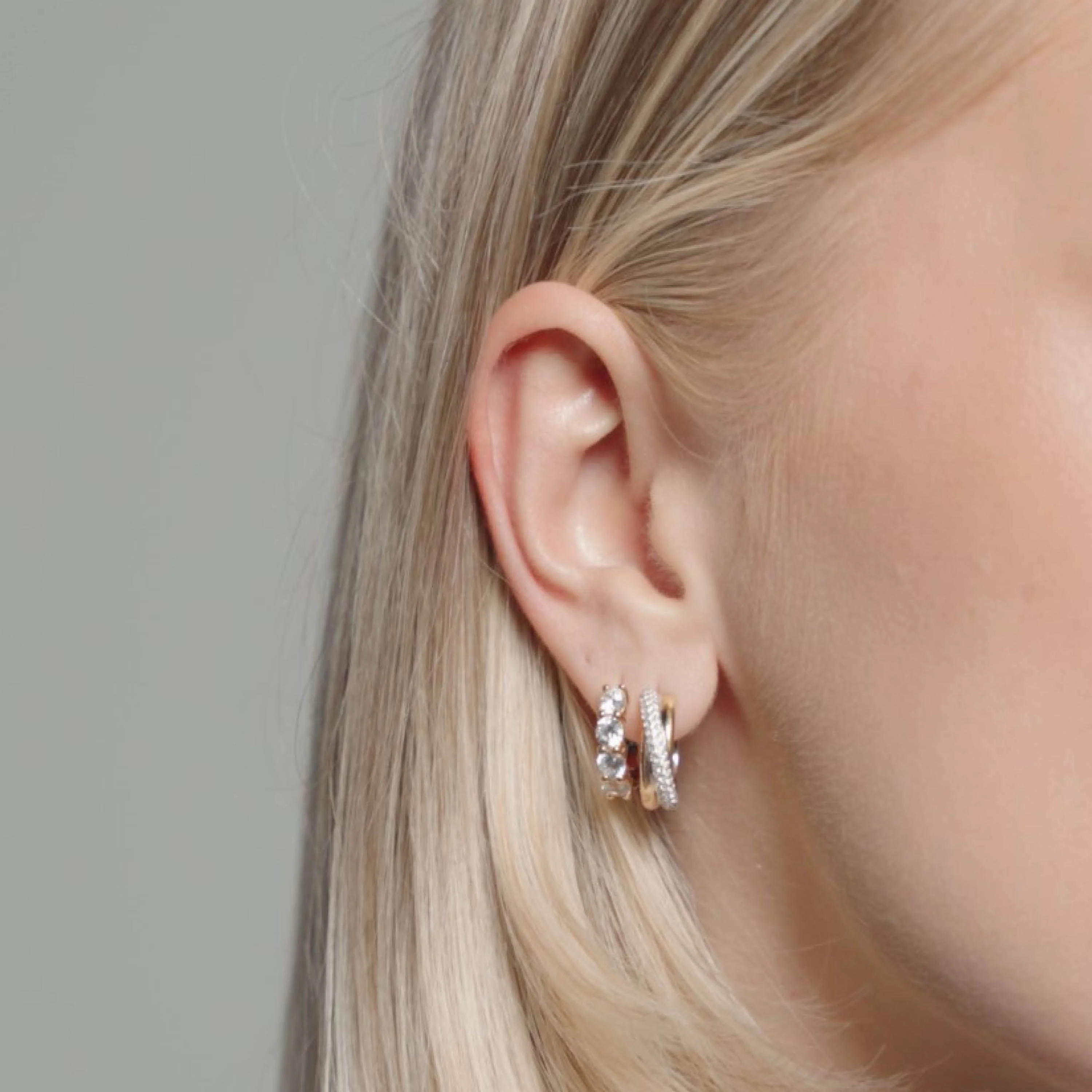 Tricolor Zirkonia Crossover Hoops - Image 5