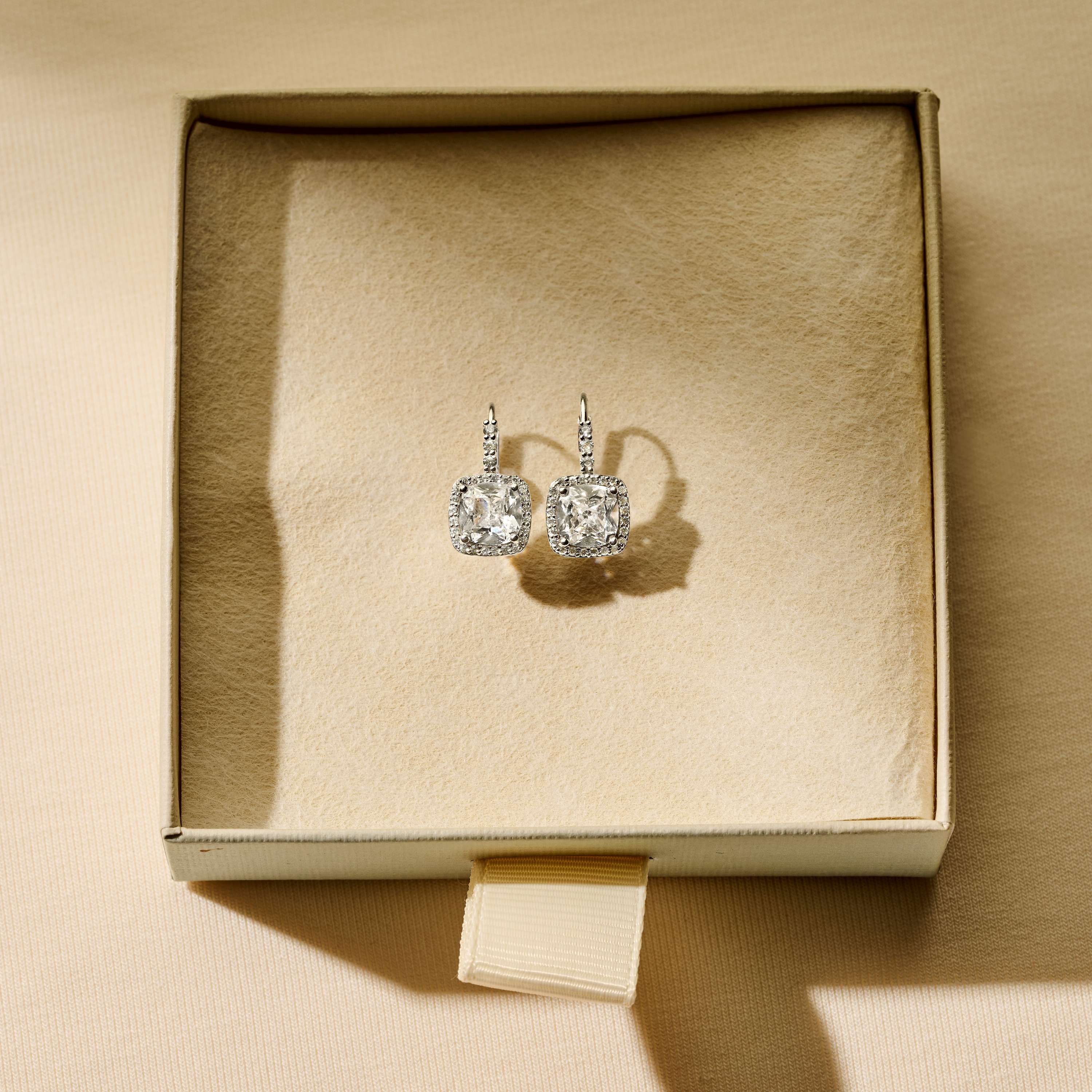 Classic Vierkante Zirkonia Hoops - Image 10