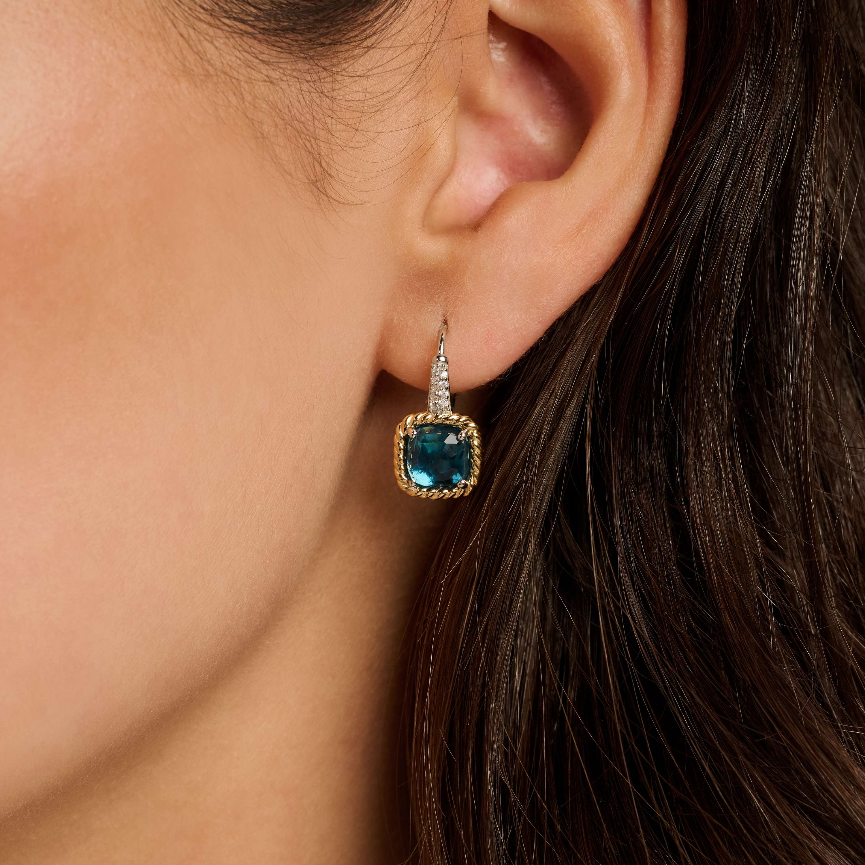 Blauwe Zirkonia Cushion Hoops - Image 7