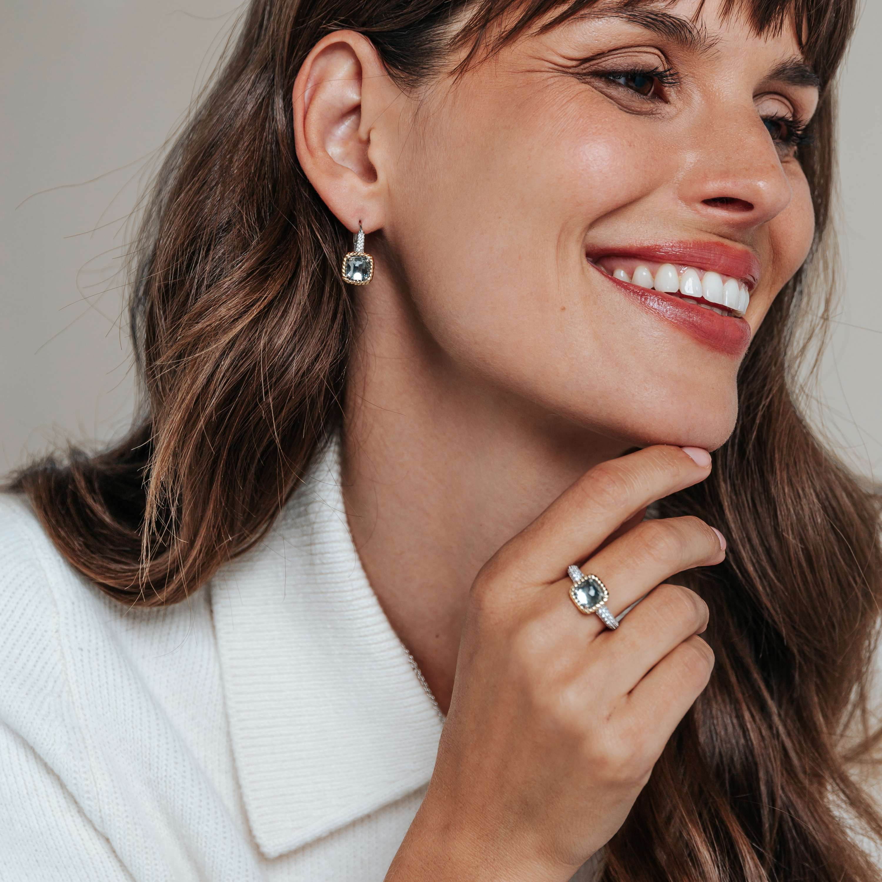 Grijze Zirkonia Cushion Hoops - Image 5