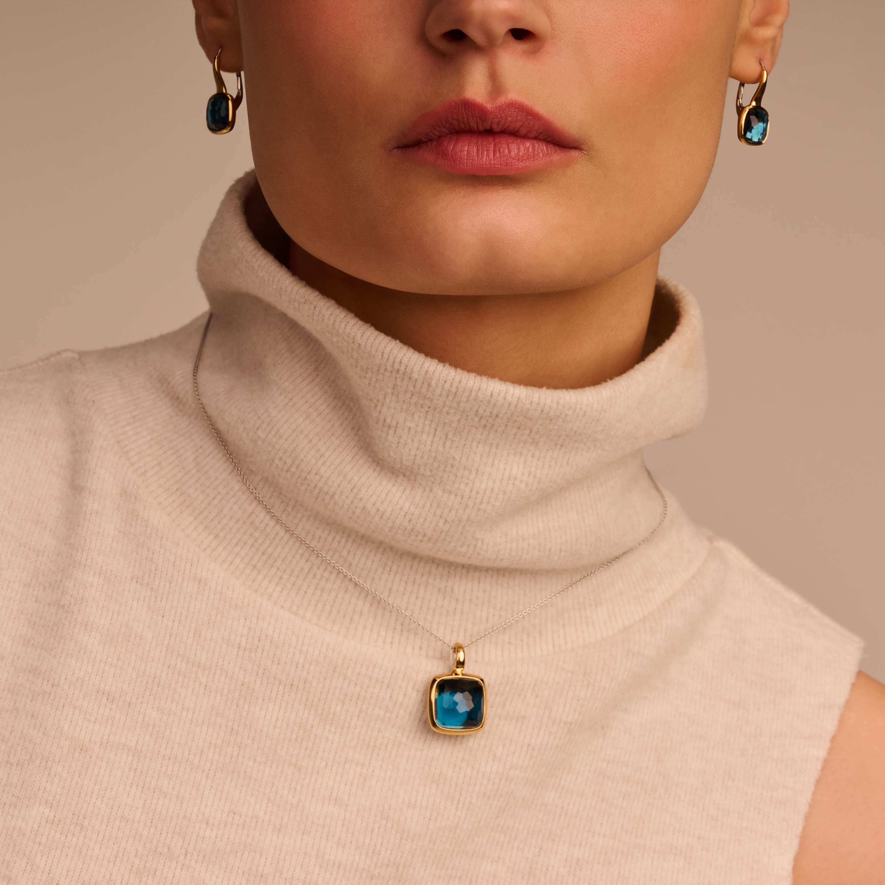 Blauwe Cushion Ketting met hanger - Image 9