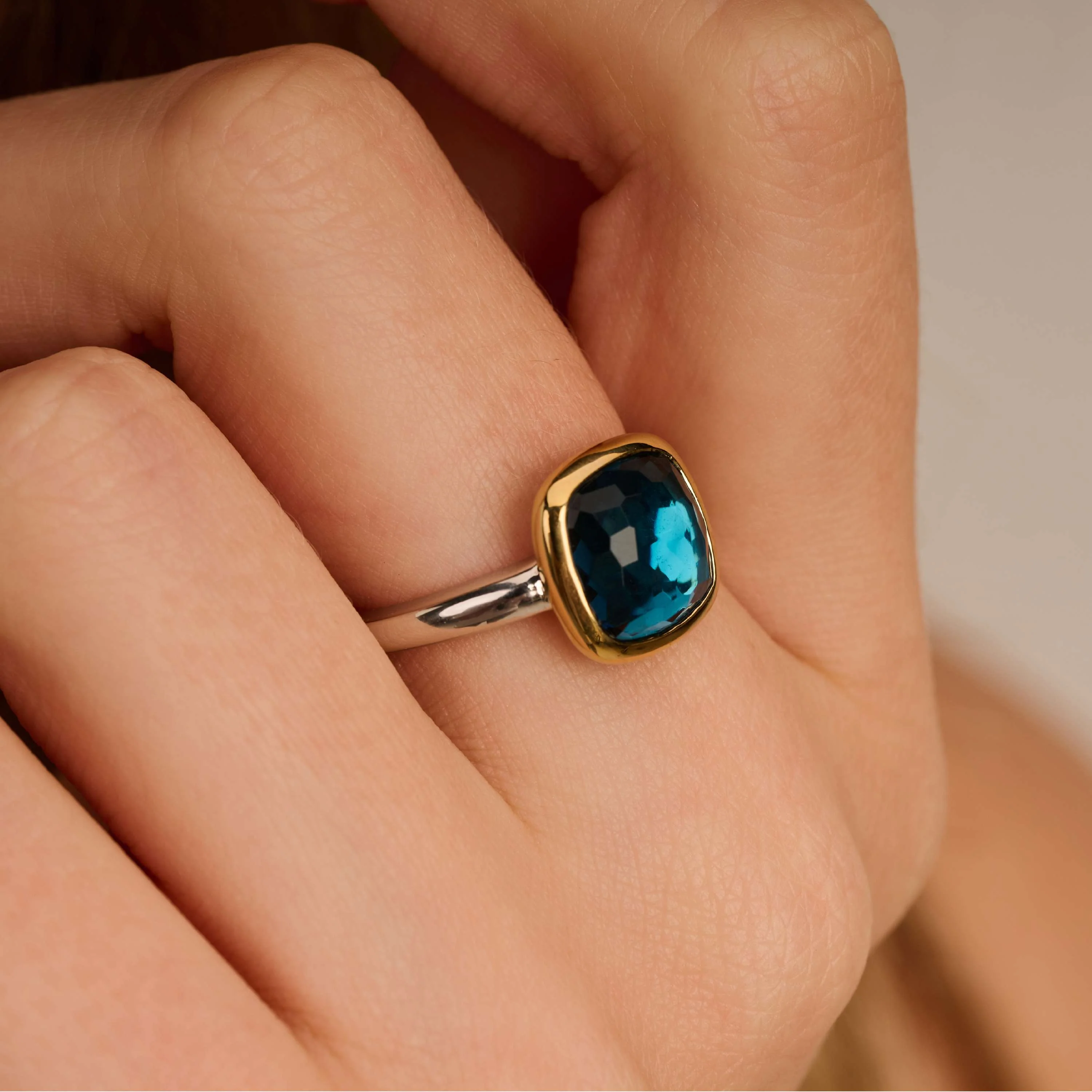Blauwe Cushion Ring - Image 7