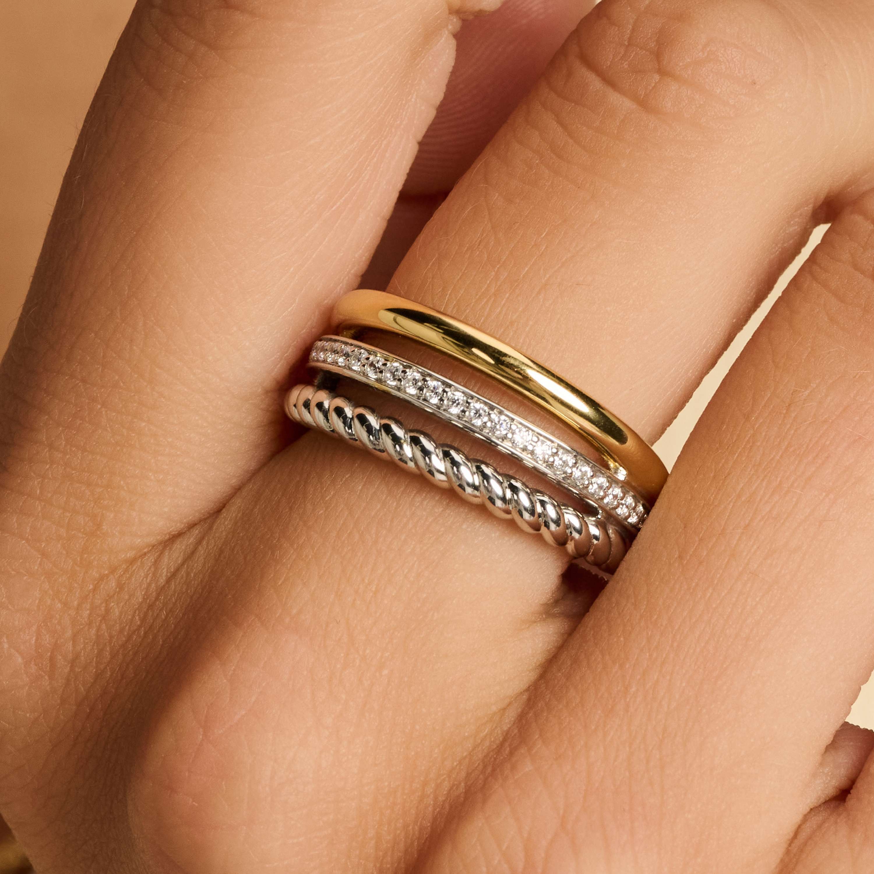 Structured Triple Band Zirkonia Ring - Image 7