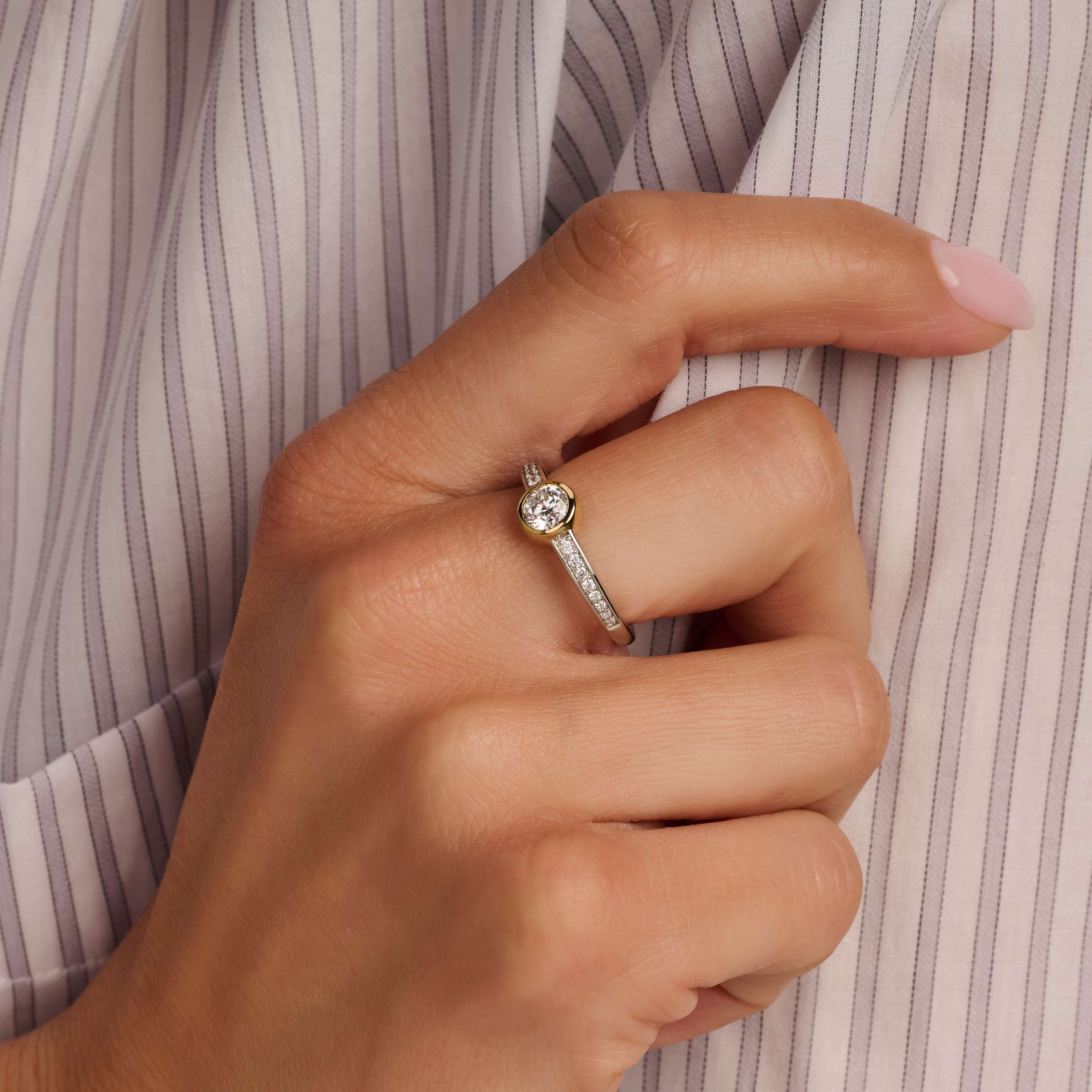 Classic Ronde Zirkonia Ring - Image 8