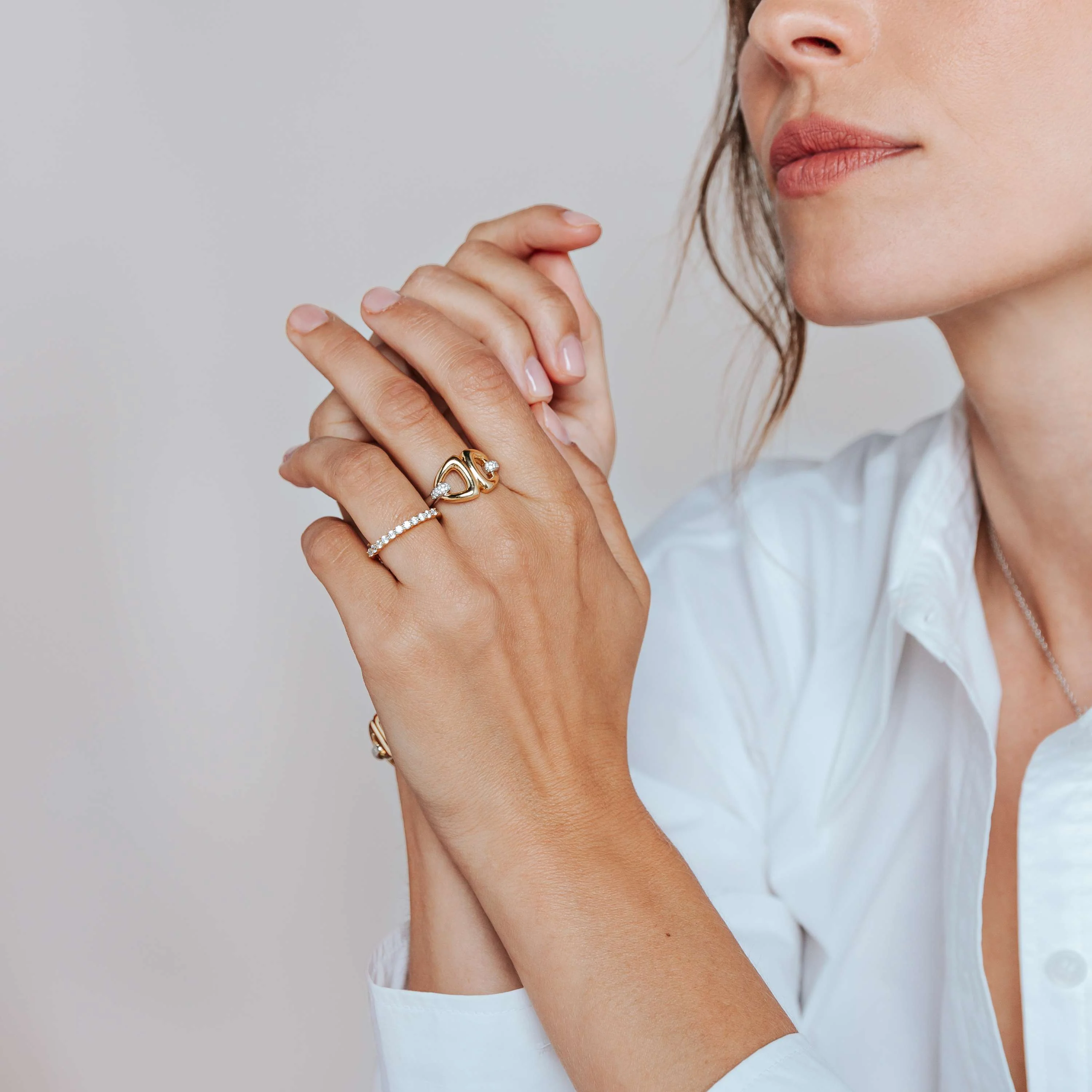 Connected Triangle Vintage Zirkonia Ring - Image 5