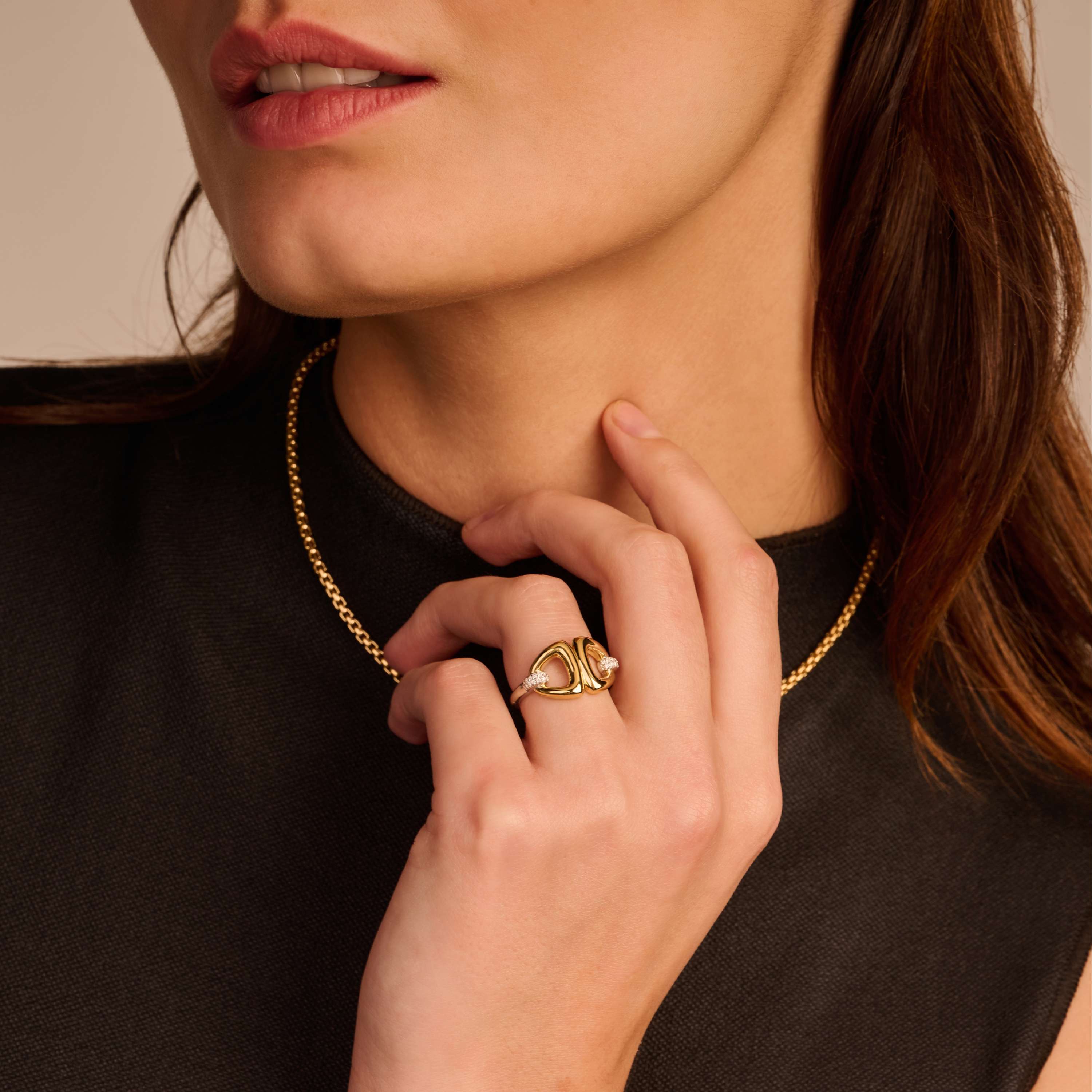 Connected Triangle Vintage Zirkonia Ring - Image 8